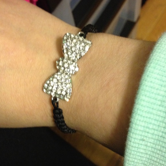 Black bow crystal lace bracelet