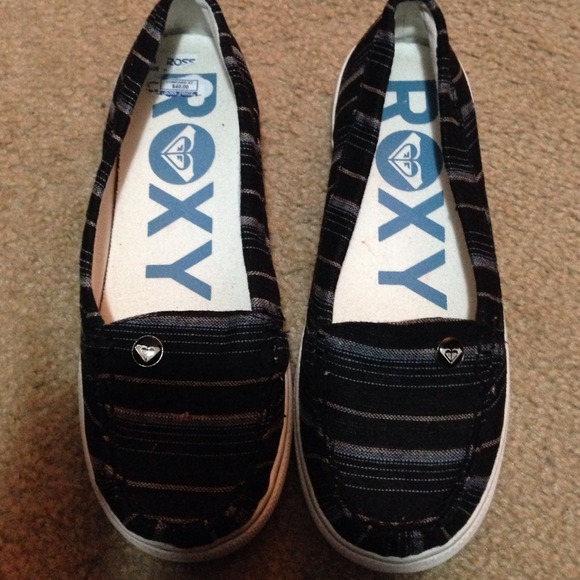 ROXY SHOES NEVER WORN TRADEEEEEEEE