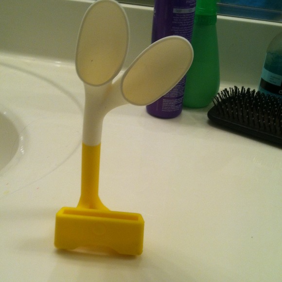 iPhone bunny ear speaker - Picture 1 of 1