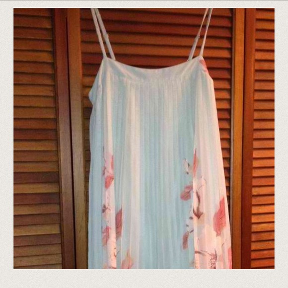 🎉2x HOST PICK🎉 Love 21 Lily Swing Dress. - Picture 4 of 4