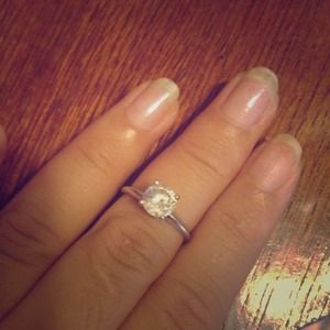 14kt white gold with 1 carat cz stone bundle