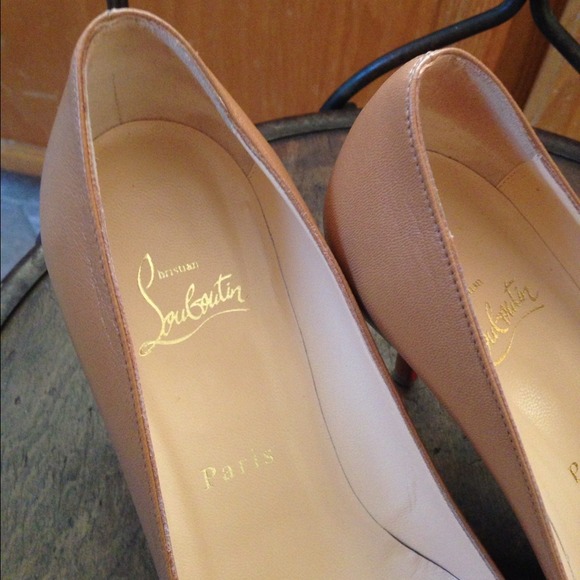 ❌Sold! Christian Louboutin Heels - Picture 2 of 4