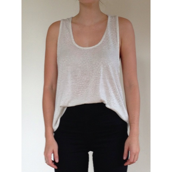 ❌SOLD❌Backless Razor Tank - Picture 2 of 3