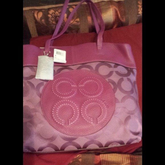 Coach purse - Picture 1 of 1