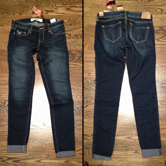 Hollister Skinny Jeans - Picture 2 of 4