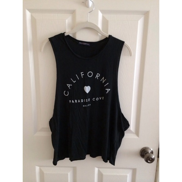 🚫SOLD🚫 Brandy Melville paradise cove tee! - Picture 2 of 4