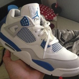 MENS Jordan Retro Military Blue 4s