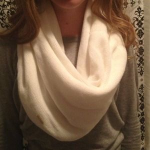 🌟Price Reduction🌟 Calvin Klein Infinity Scarf