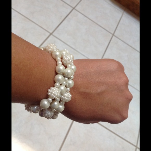 Brand New bracelet. - Picture 2 of 2