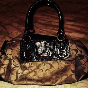 Sold!!!!!!!!! Authentic Coach handbag
