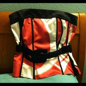 BEBE corset 💋😍