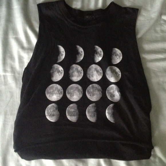 Brandy Melville "Phases Of The Moon" tank