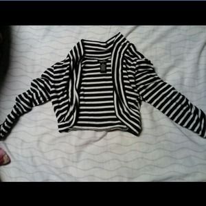Rue 21 quarter sleeve cardigan size medium.