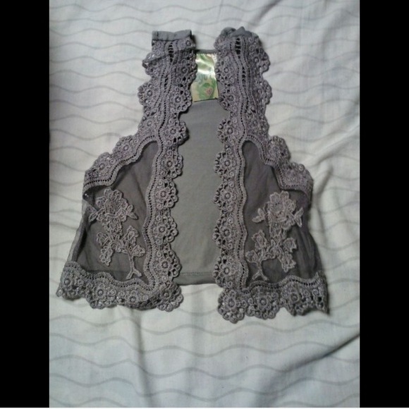 "Kyut" size small gray cardigan.