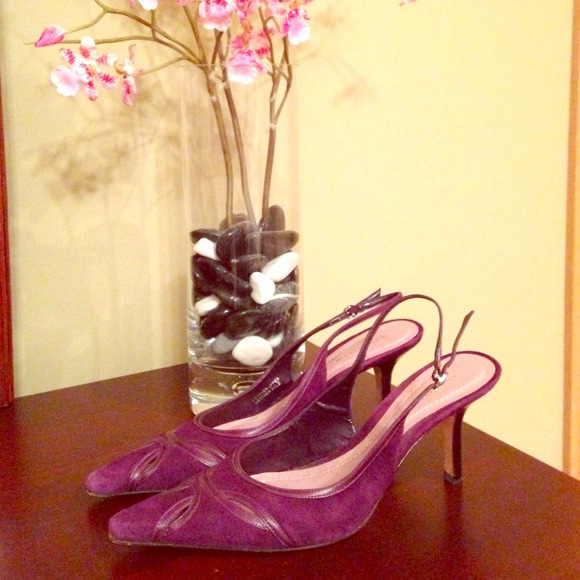 Deep purple size 6 1/2 Ann Taylor slingback heels