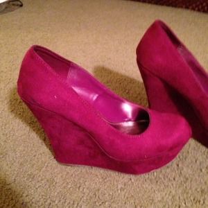Hot pink suede wedges