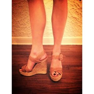 Aldo Tan Wedge Sandals. Sz 6