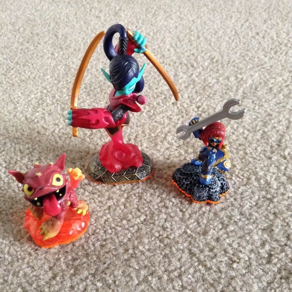 SOLDSkylanders: Scarlet Ninjini, Hotdog & Sprocket