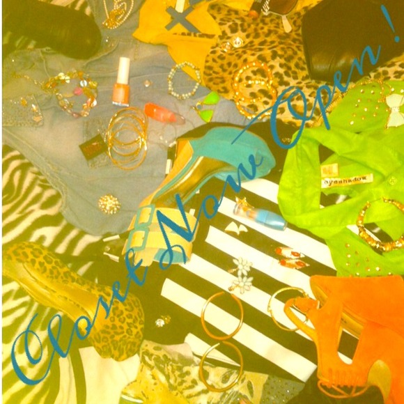 Everything Must Go! - Picture 1 of 1