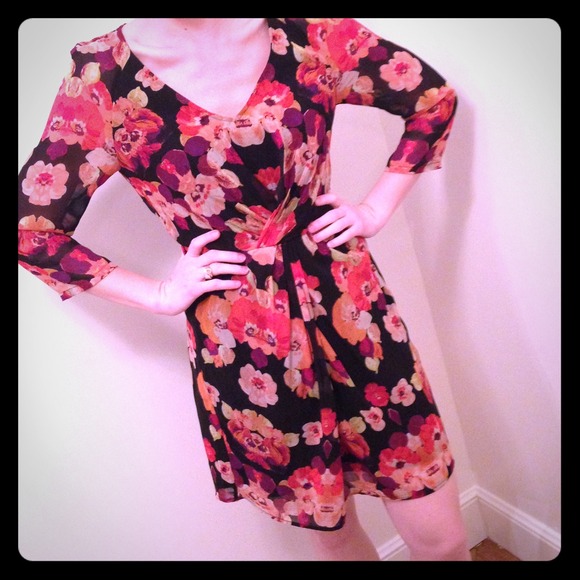 Madewell Dresses & Skirts - REDUCED: Madewell Fall Floral Silk dress