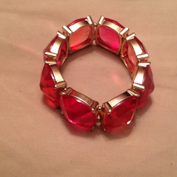 Squared pink red bracelet