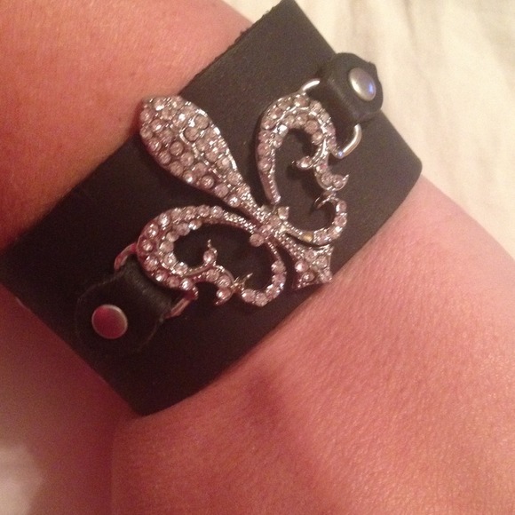 Fleur De Lis cuff Bracelet
