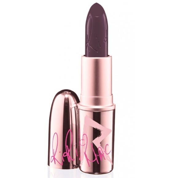 BNIB RiRi Hearts MAC lipstick in Talk That Talk