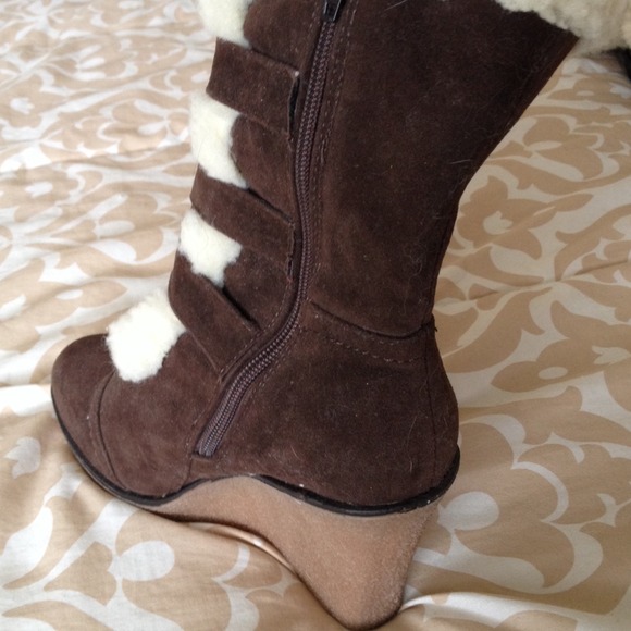 Fall/winter boots - Picture 2 of 4