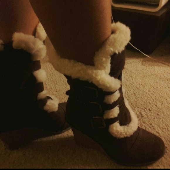 Fall/winter boots - Picture 4 of 4