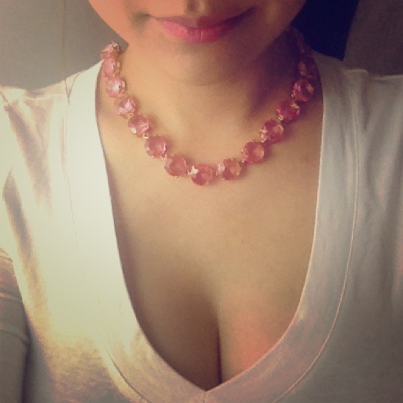 Fragments pink stone link necklace