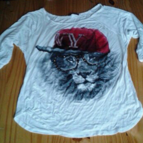 Lion Tee