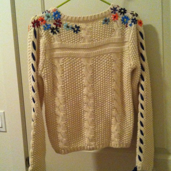 #Sweater# - Picture 2 of 2