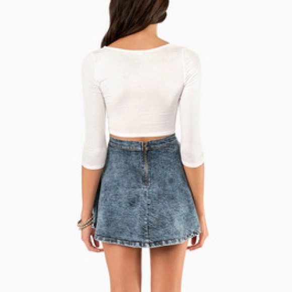 SOLDXX TOBI Ivory Twisted crop top in Small - Picture 3 of 4