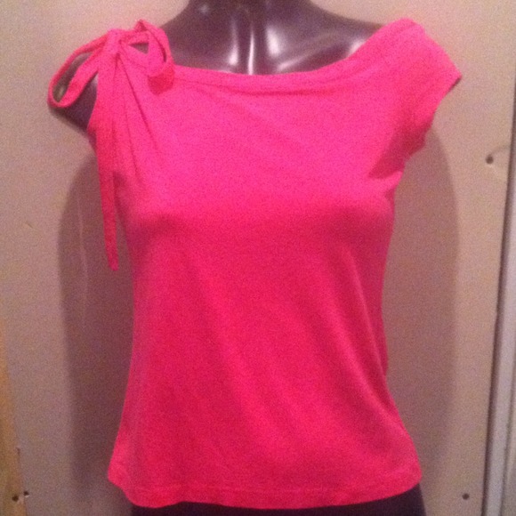 Guess Tee