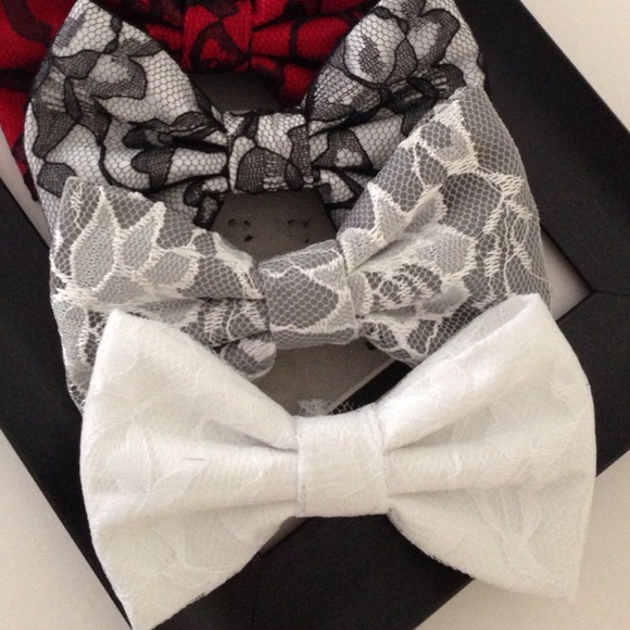4 sets of Handmade Large Lace Hair Bows