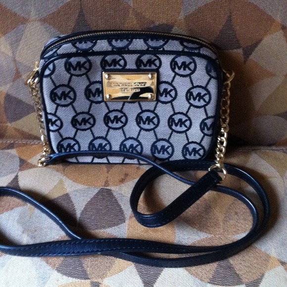 Authentic Michael Kors cross body