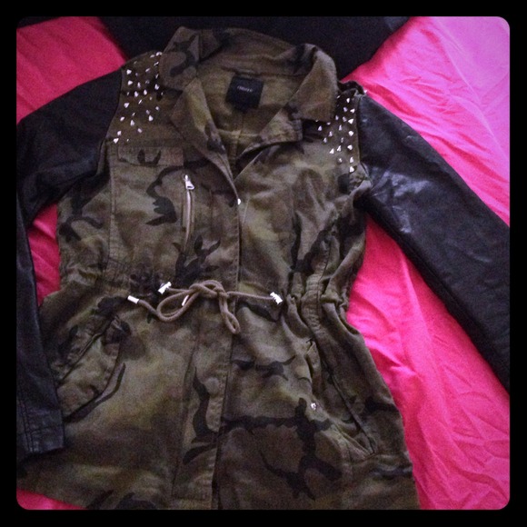 Cute jacket with leather