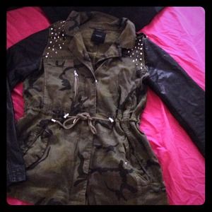 Cute jacket with leather