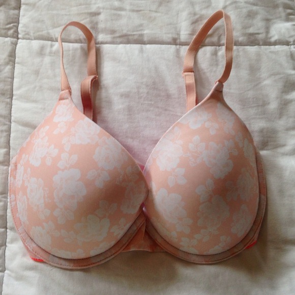 Victorias Secret Pink 32DD Bra