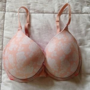 Victorias Secret Pink 32DD Bra