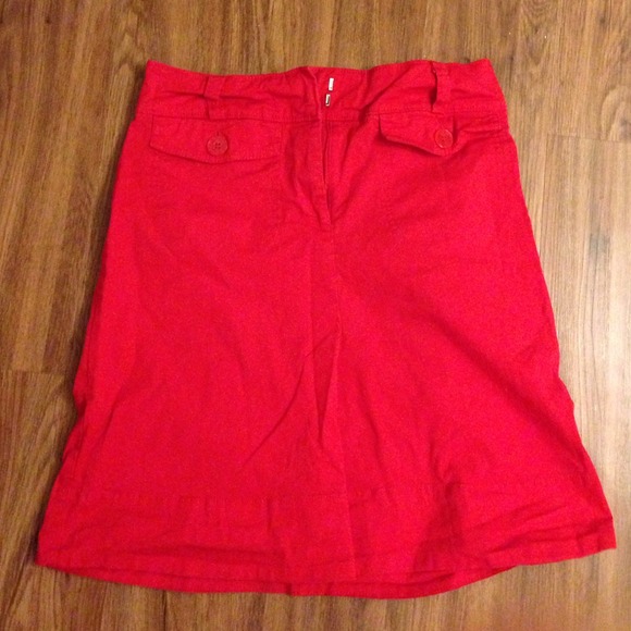 Stretchable h&m skirt with belt