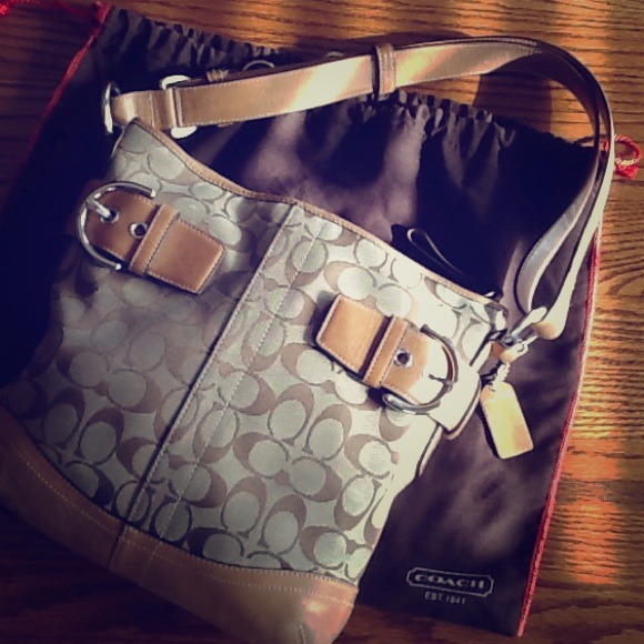 Coach Handbags - Light tan over-the-shoulder Authentic Coach bag.