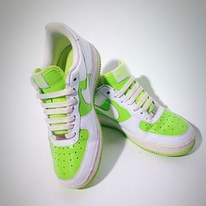 Nike lime green Airs- REDUCED TO GO TODAY!
