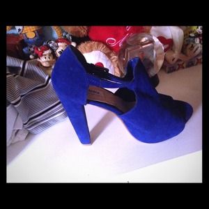 4 inch blue heels