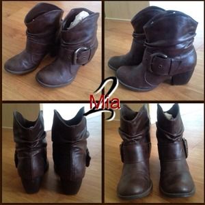 ⚡SALE⚡Mia 2 dark brown ankle boots (was $15)