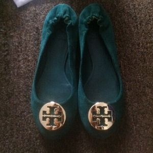 SOLD!!! Authentic Tory burch flats