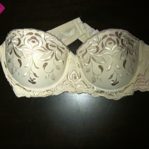 ⭐Ivory bra⭐