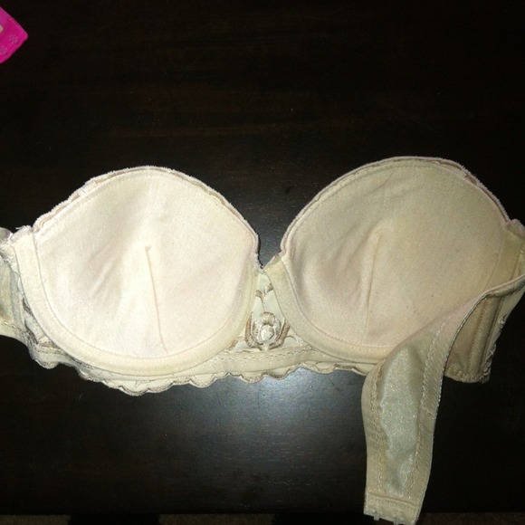 ⭐Ivory bra⭐ - Picture 2 of 2