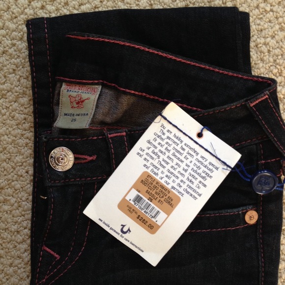True Religion saddle bootcut. - Picture 4 of 4