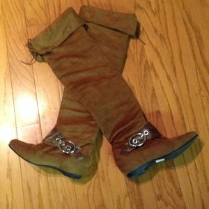 Skechers Over-the-Knee Suede boots!